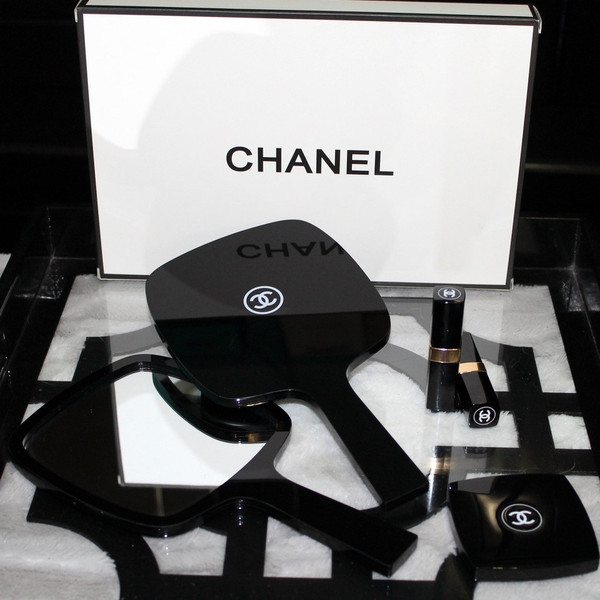 Ручное зеркало Chanel-5904