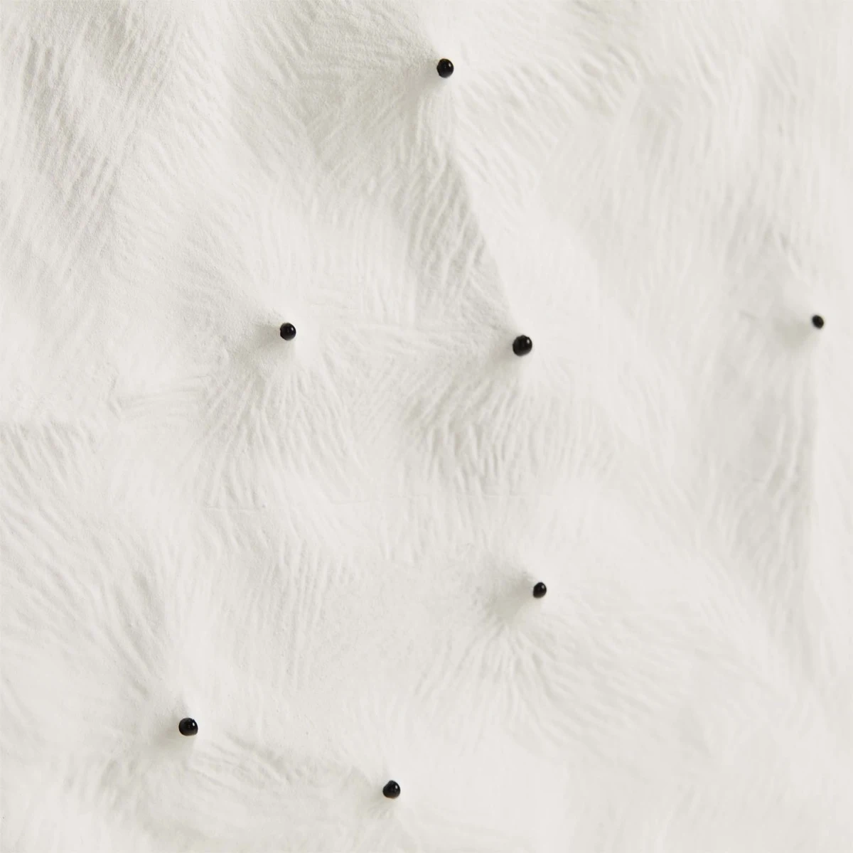 Декоративная емкость White Storage Box Medium