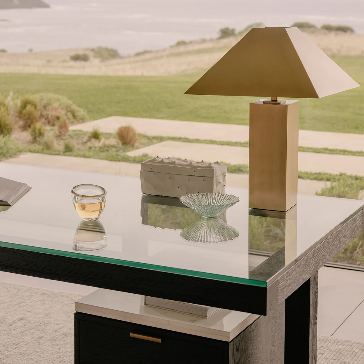 Декоративная емкость White Storage Box Large