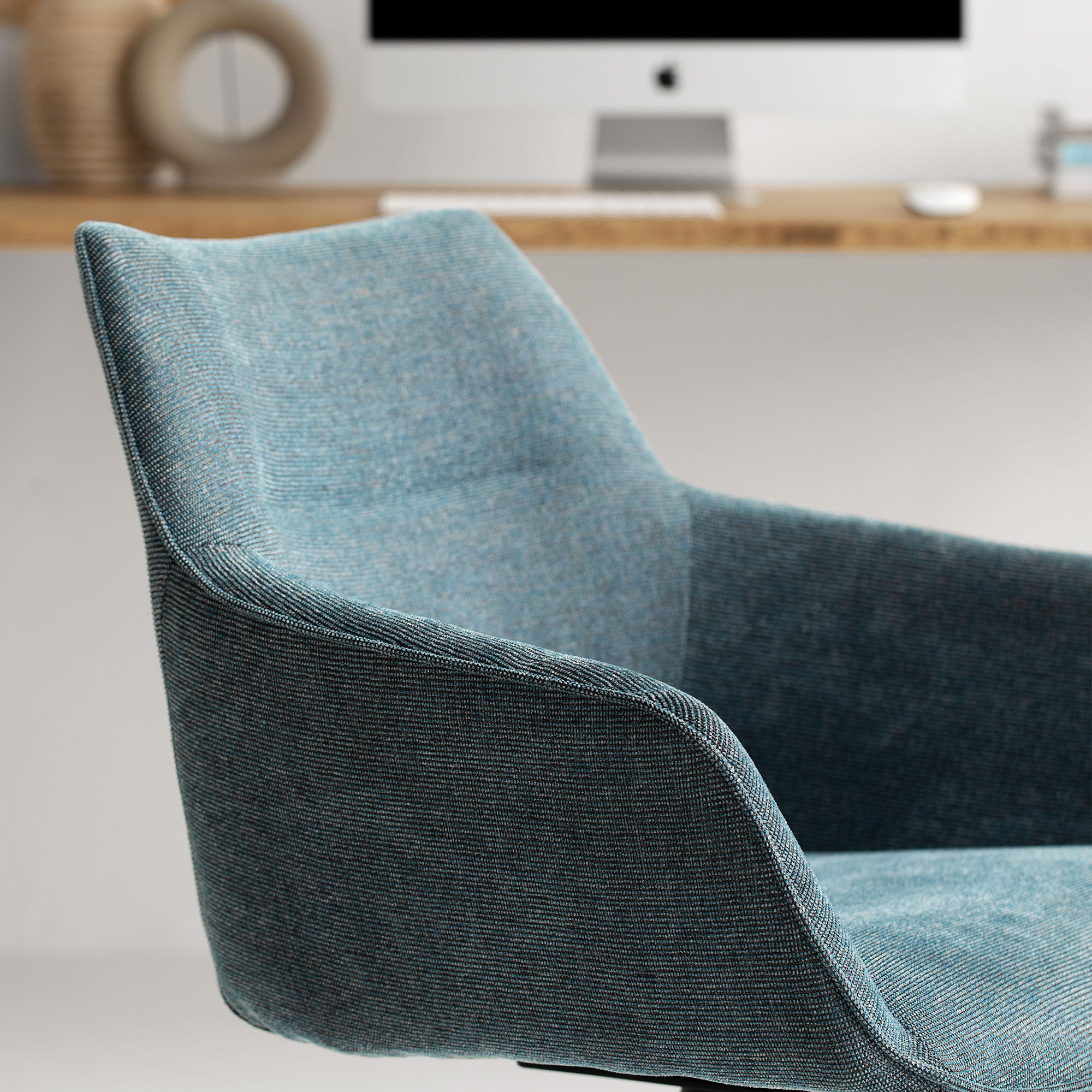 Кресло рабочее People