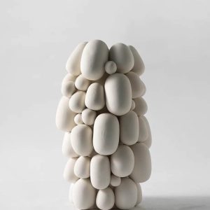 ваза с камнями