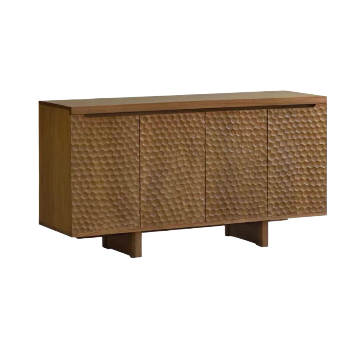 деревянный комод